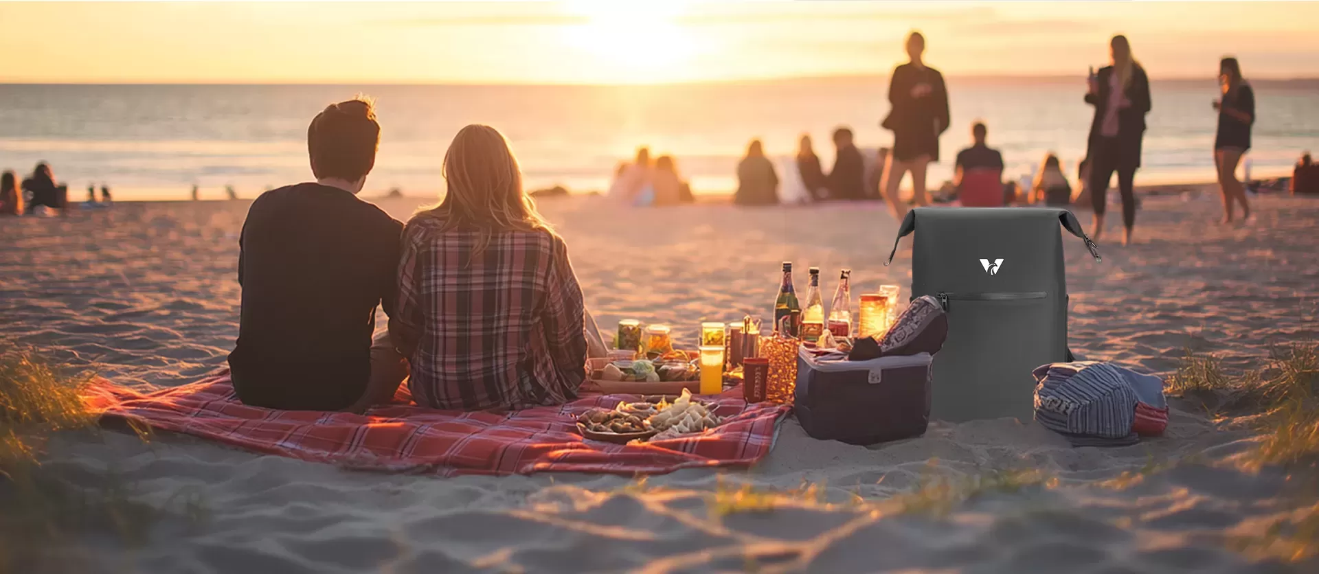 Soft vs. Hard Shell: What Your Compact Cooler Bag Distributor Recommends