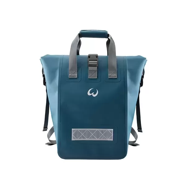Hands-Free Portable Cooler Bag &ndash; 36 Hour Freshness with Reflective Strip for Outdoor Use CBS14
