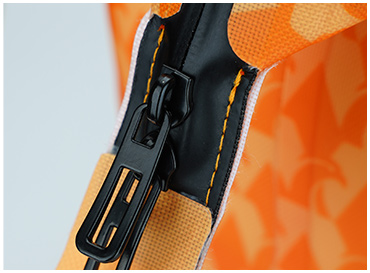 ​​Waterproof and airtight zipper